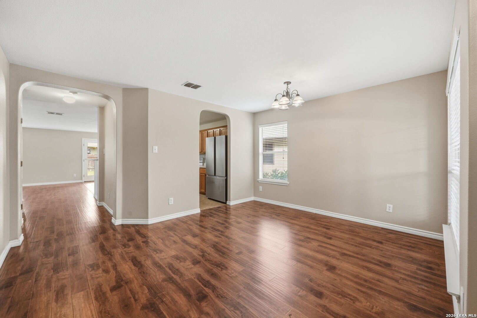 423 Donalan Drive Converse TX 78109