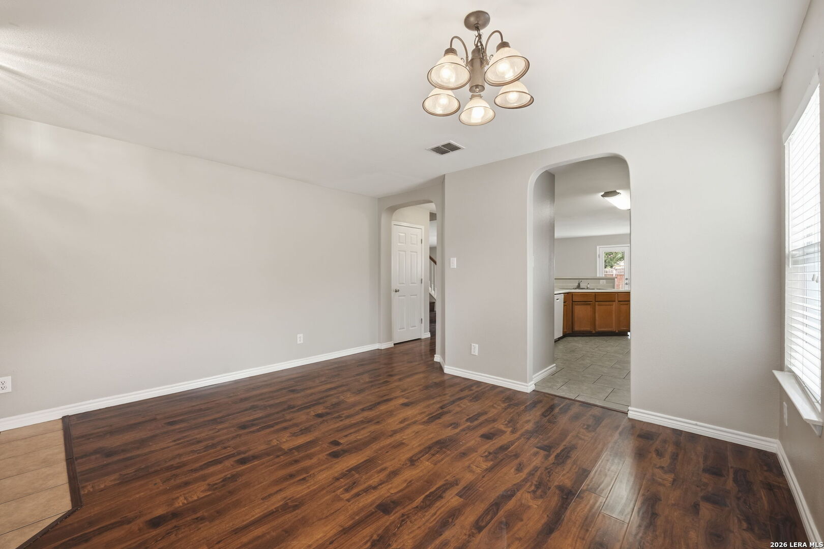 423 Donalan Drive Converse TX 78109