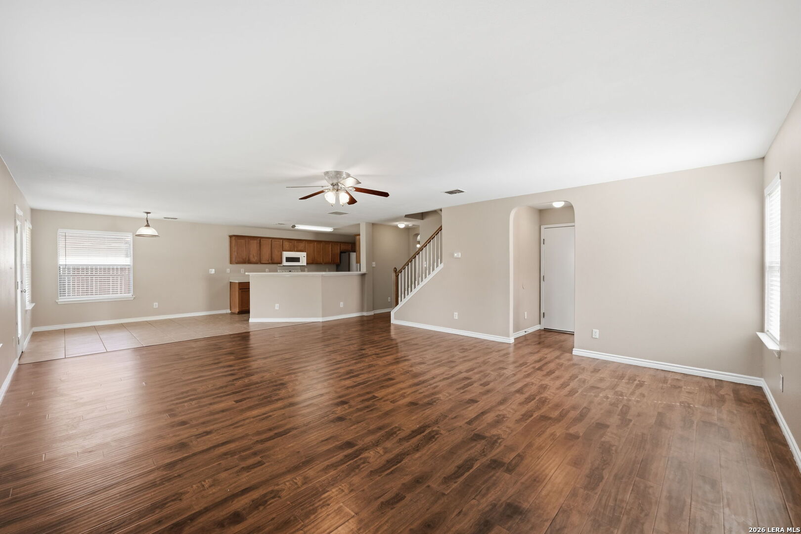 423 Donalan Drive Converse TX 78109