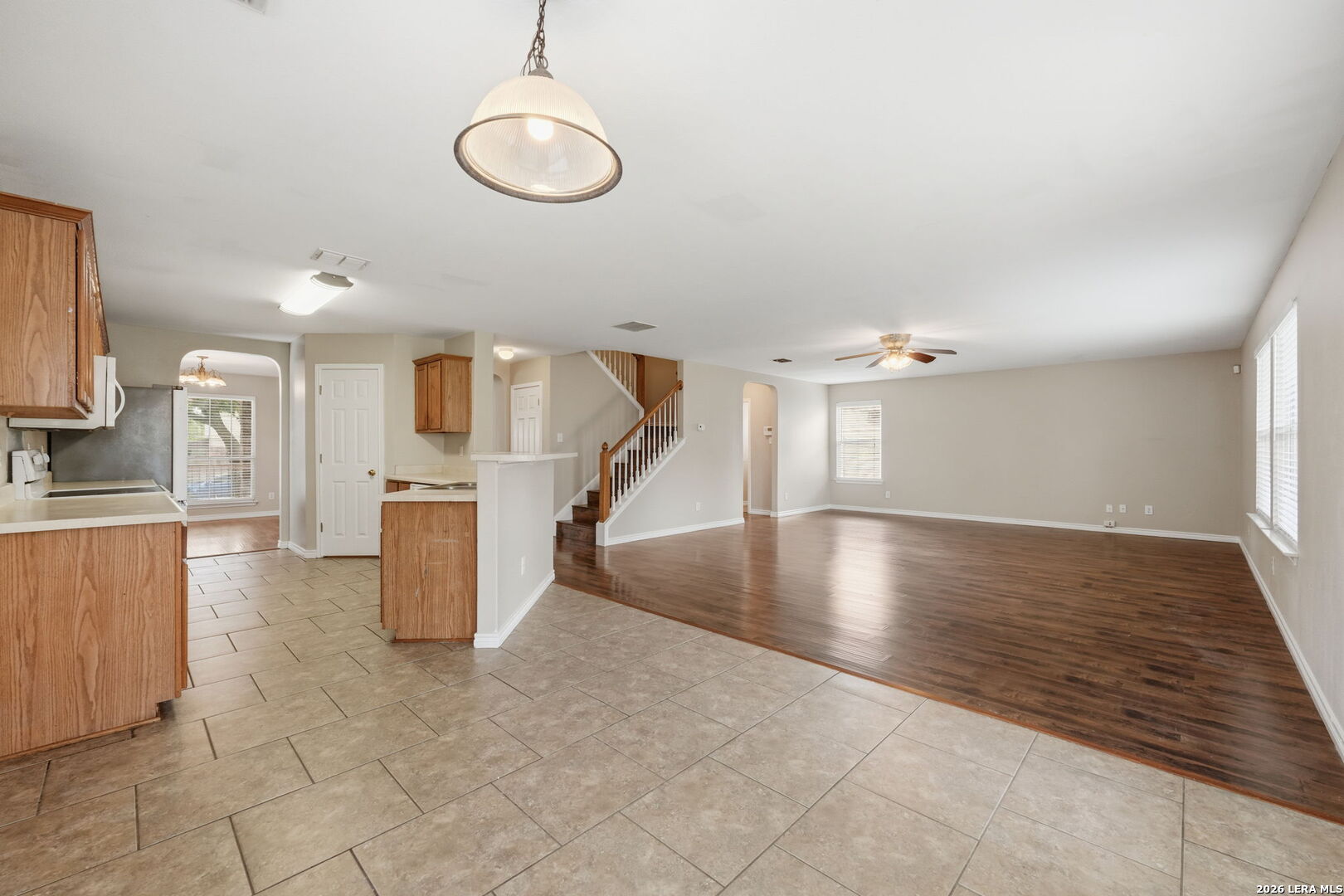 423 Donalan Drive Converse TX 78109