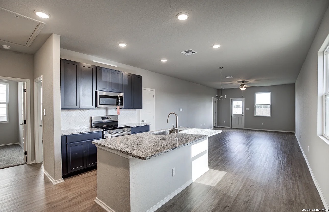 2530 Dry Moss Way San Antonio TX 78224