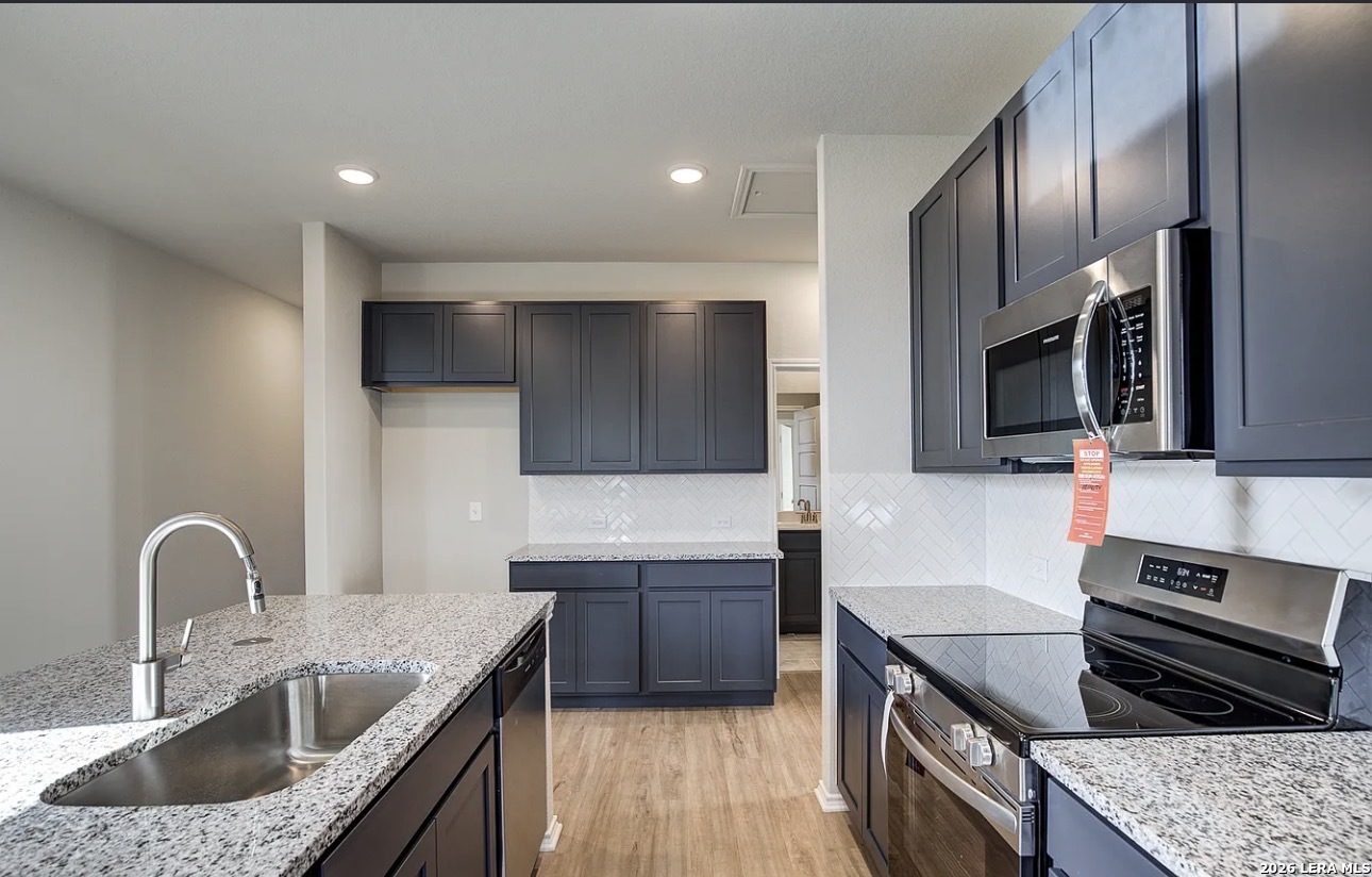 2530 Dry Moss Way San Antonio TX 78224