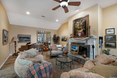 18710 Rogers Pass San Antonio TX 78258