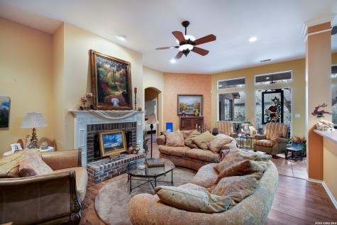 18710 Rogers Pass San Antonio TX 78258
