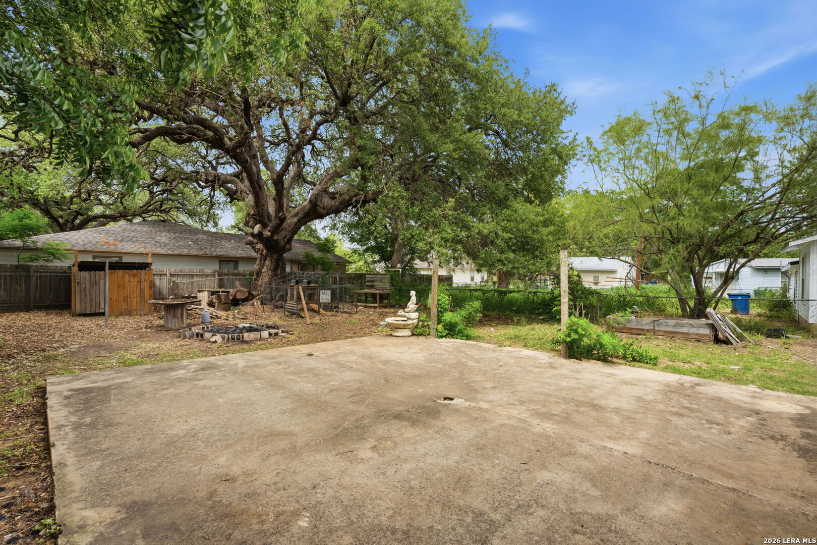 210 Bensdale Pleasanton TX 78064