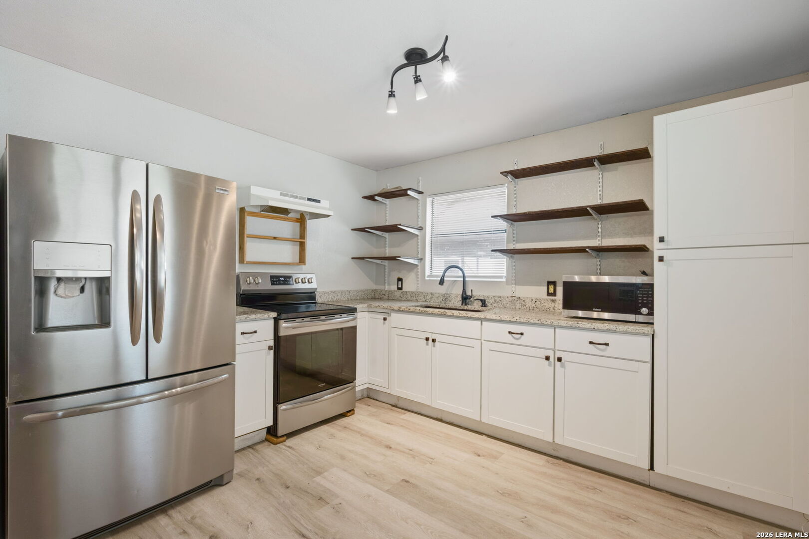 210 Bensdale Pleasanton TX 78064
