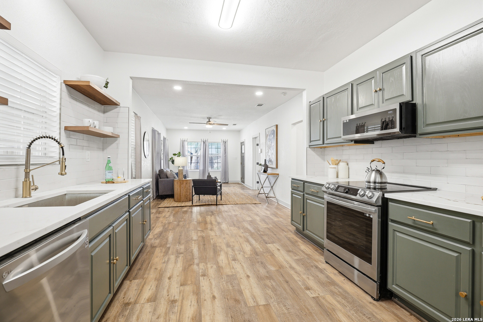 1026 W Lynwood San Antonio TX 78201