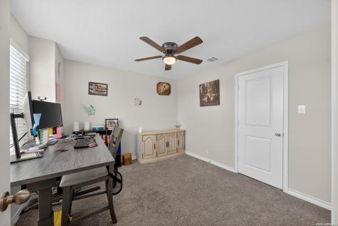 187 Empress Brilliant San Antonio TX 78253