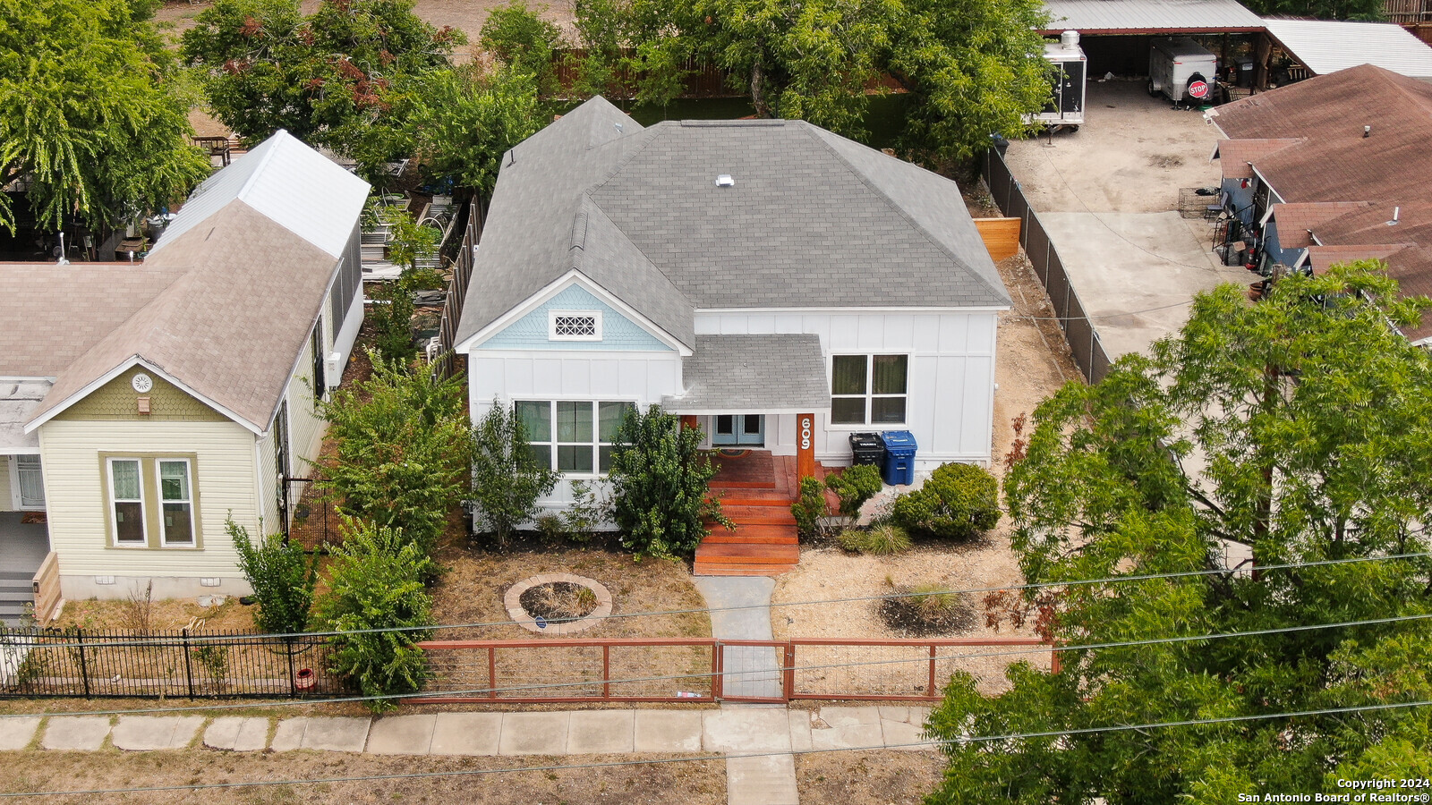 609 Dakota Street San Antonio TX 78203