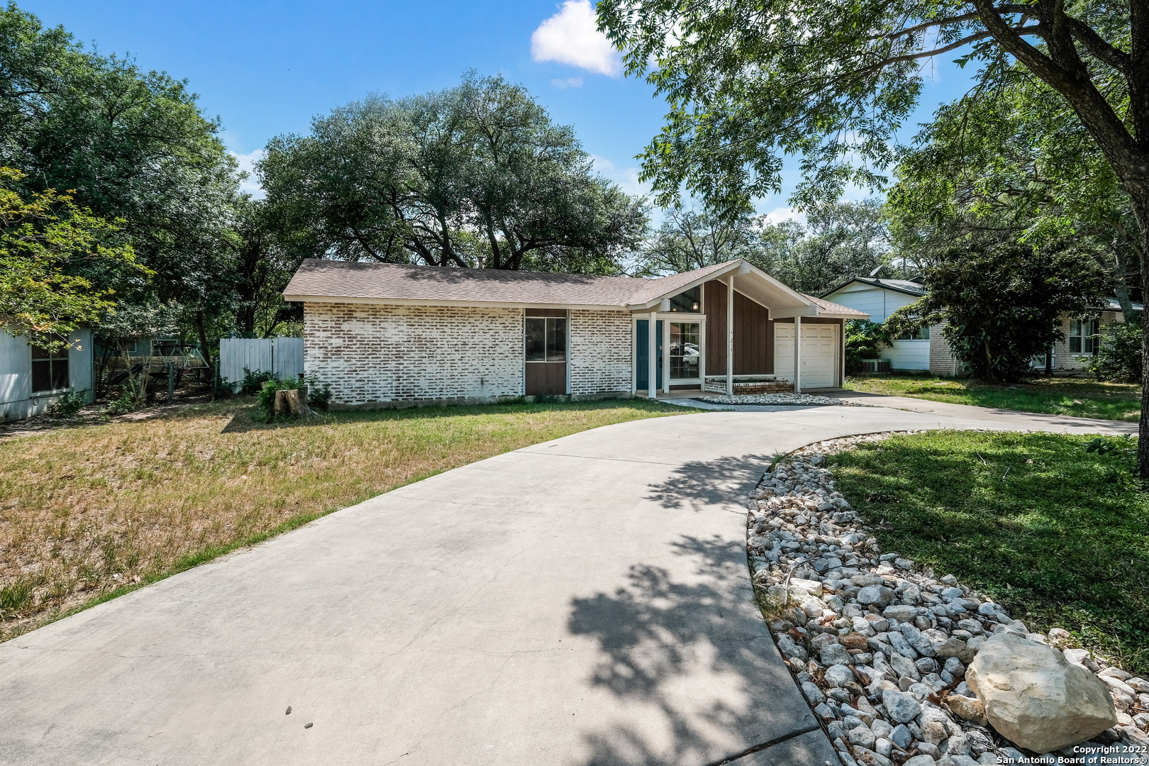 214 Shin Oak Drive Live Oak TX 78233