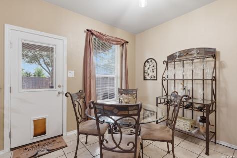 9946 Sable Arrow San Antonio TX 78251