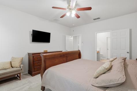 9946 Sable Arrow San Antonio TX 78251
