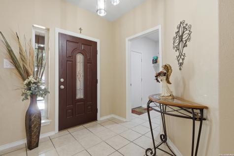9946 Sable Arrow San Antonio TX 78251