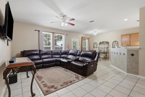 9946 Sable Arrow San Antonio TX 78251