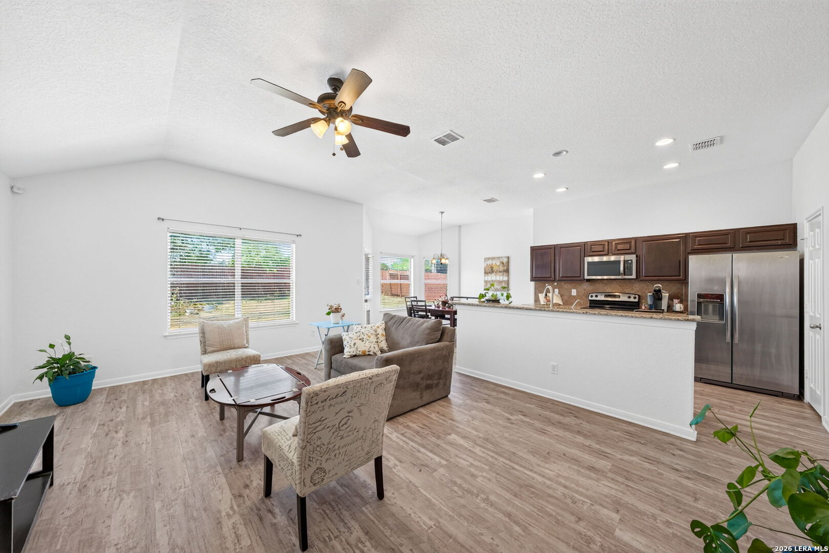 7610 Sterling Manor Converse TX 78109