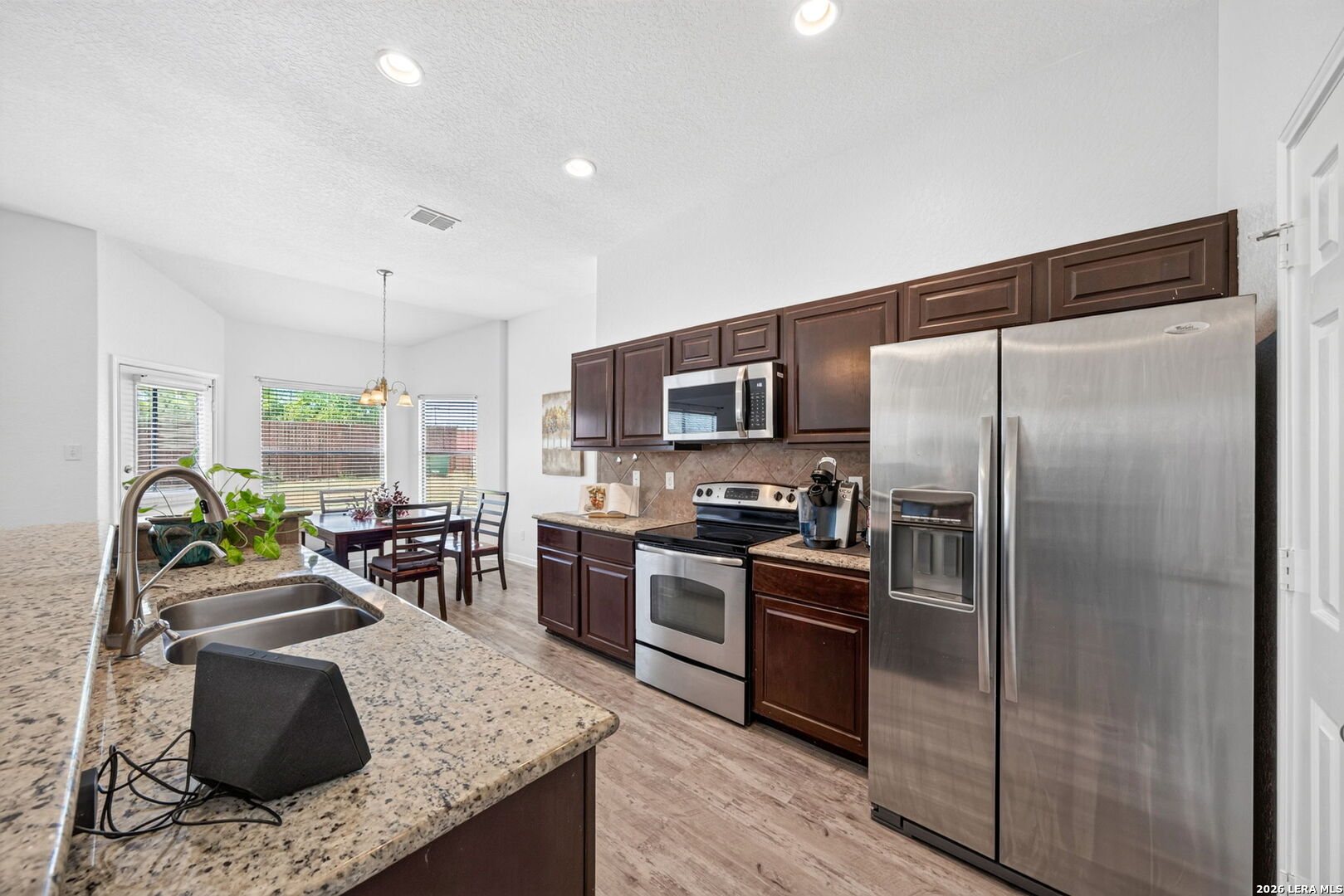 7610 Sterling Manor Converse TX 78109