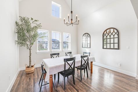 112 W Magnolia La Vernia TX 78121