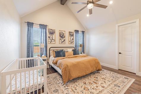112 W Magnolia La Vernia TX 78121