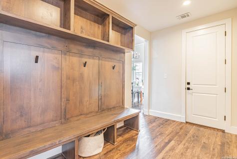 112 W Magnolia La Vernia TX 78121