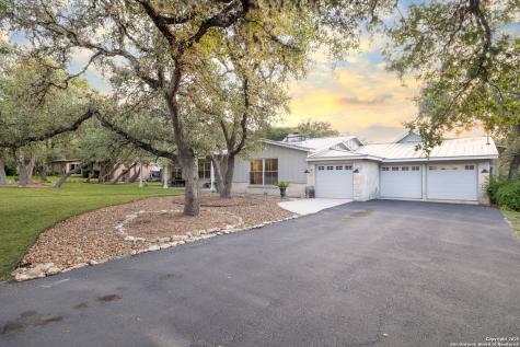 125 El Cerrito Hollywood Park TX 78232