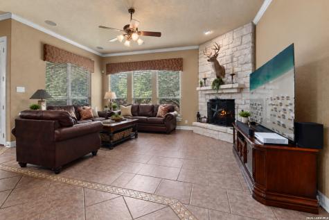 907 Sabal Ridge San Antonio TX 78260
