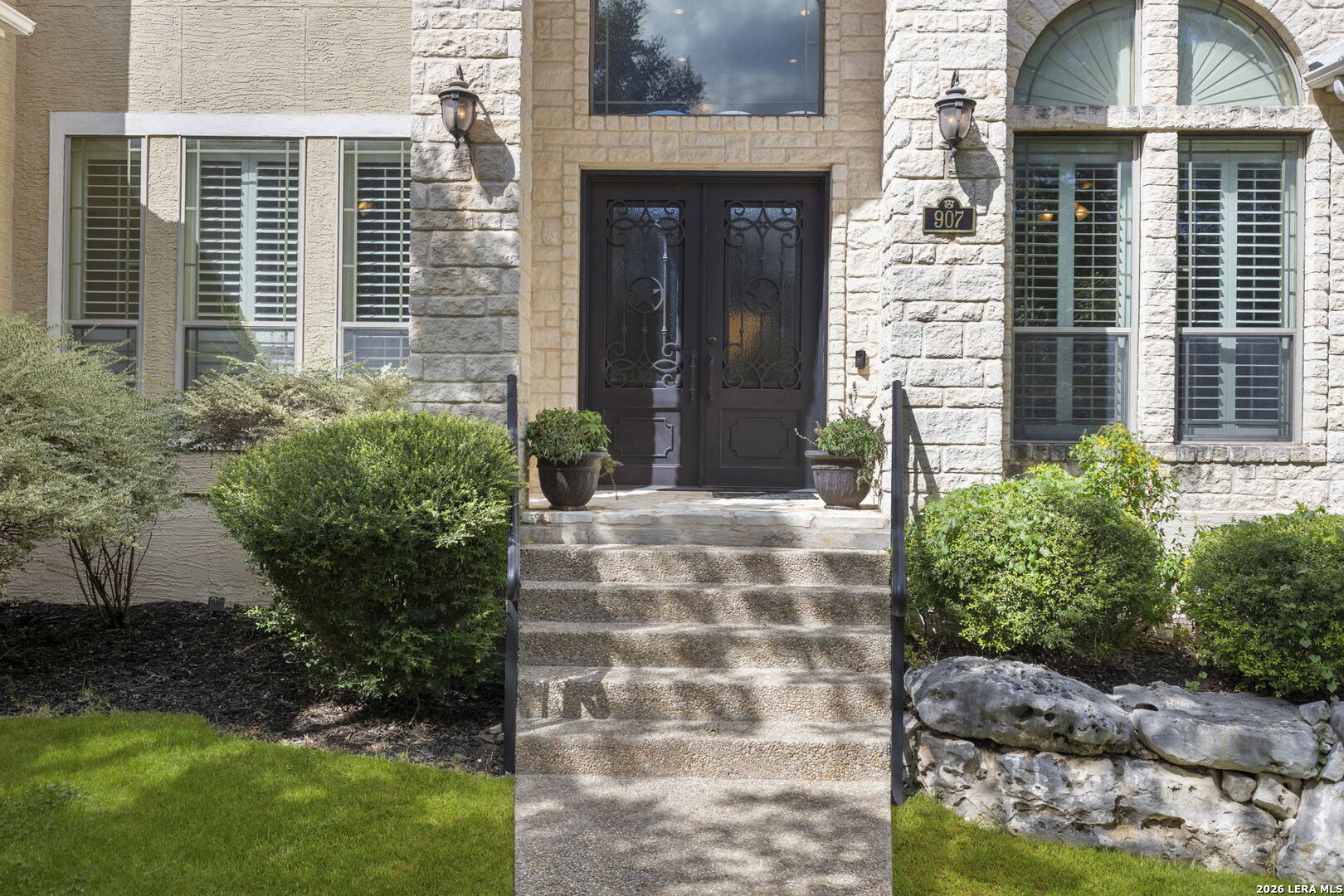 907 Sabal Ridge San Antonio TX 78260
