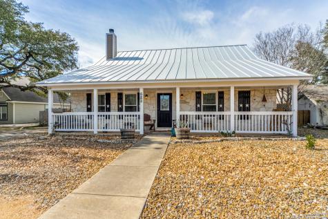 622 N School Street Boerne TX 78006