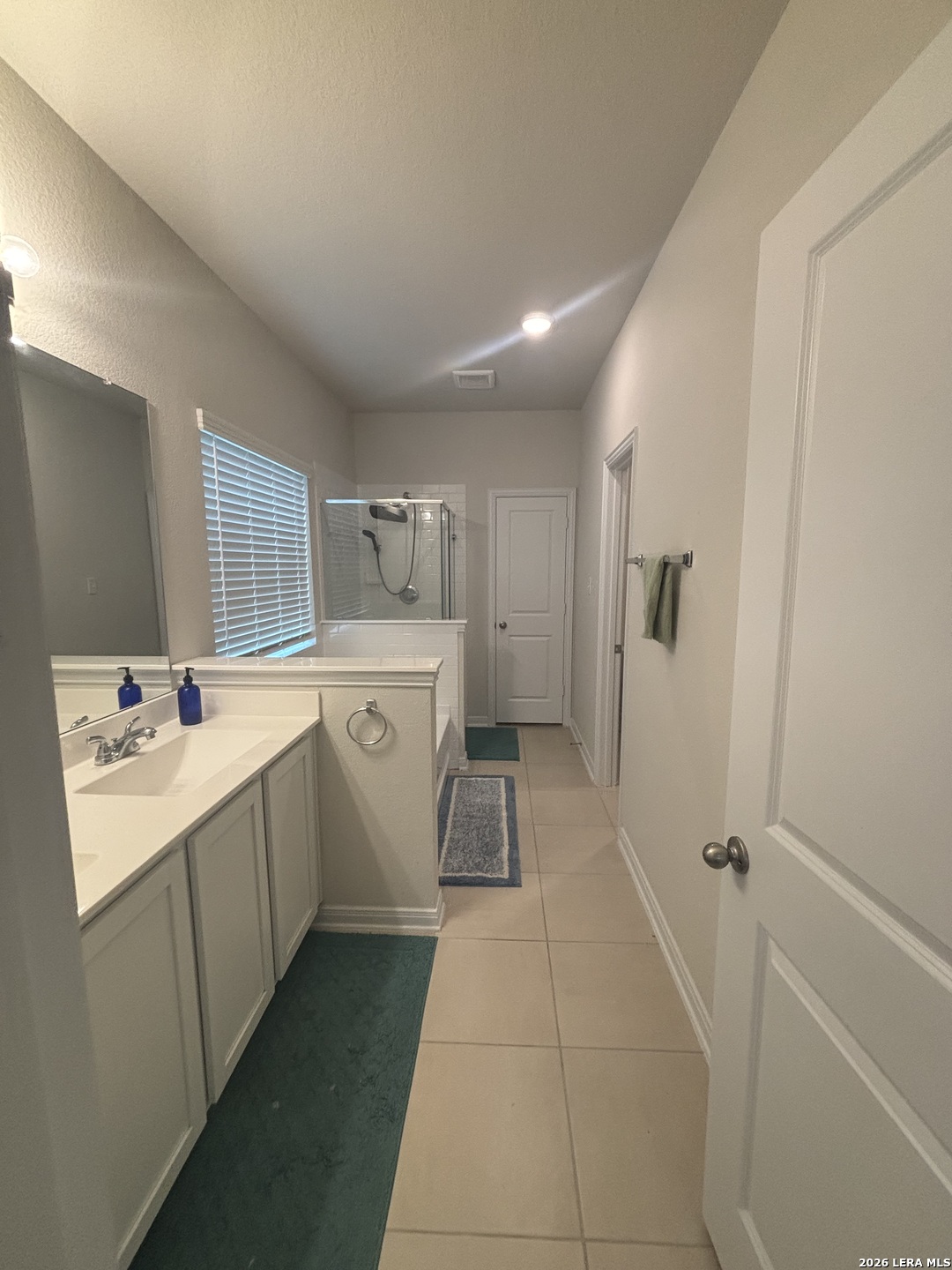 8934 Chili Bowl Converse TX 78109
