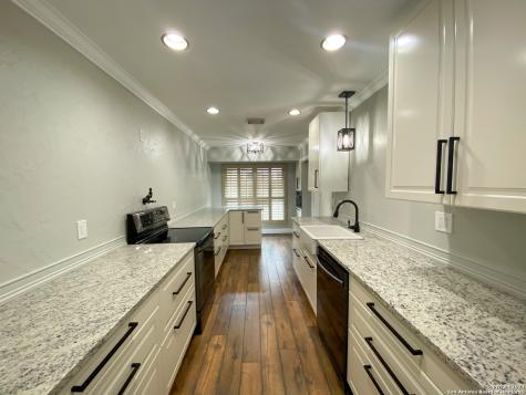 2122 Pecan Hollow Drive San Antonio TX 78232