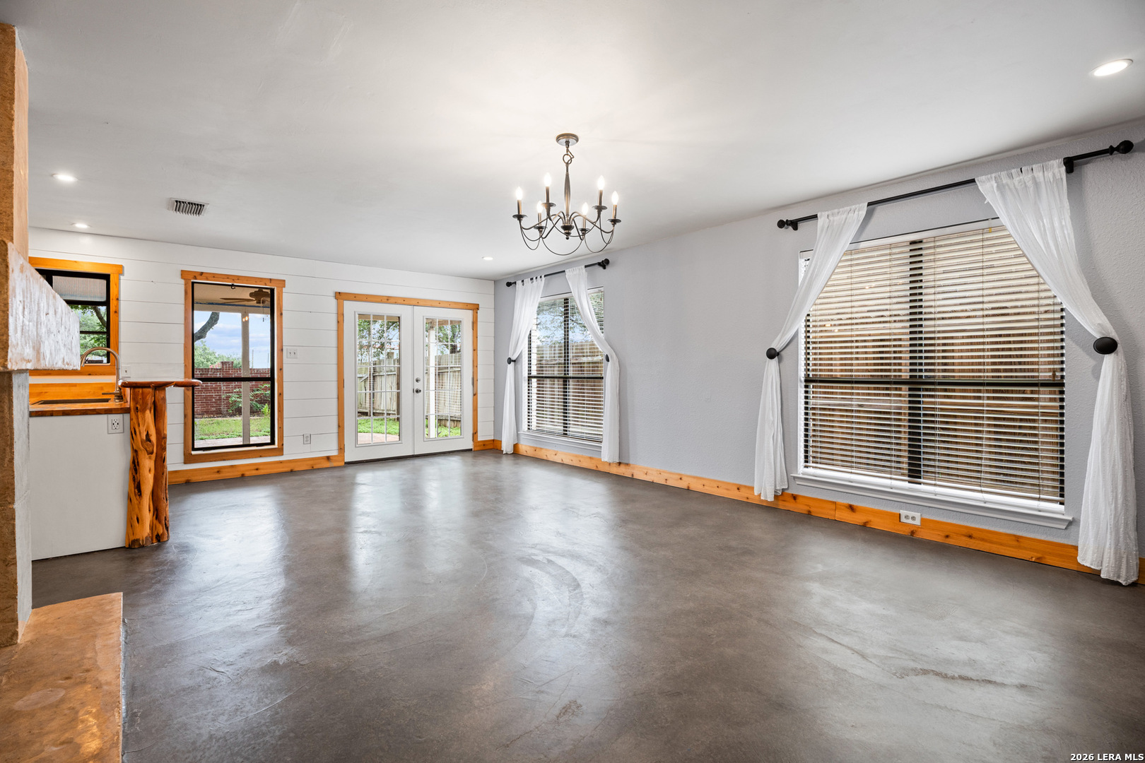 1139 Summit Crest San Antonio TX 78258
