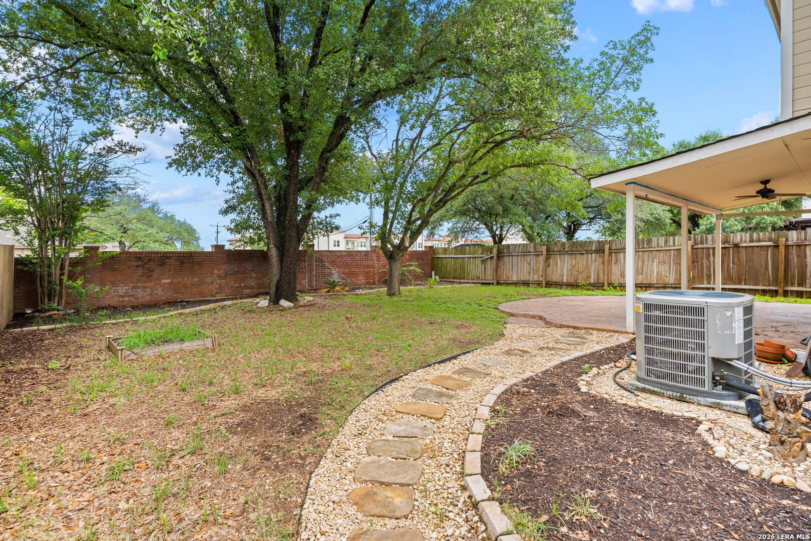 1139 Summit Crest San Antonio TX 78258