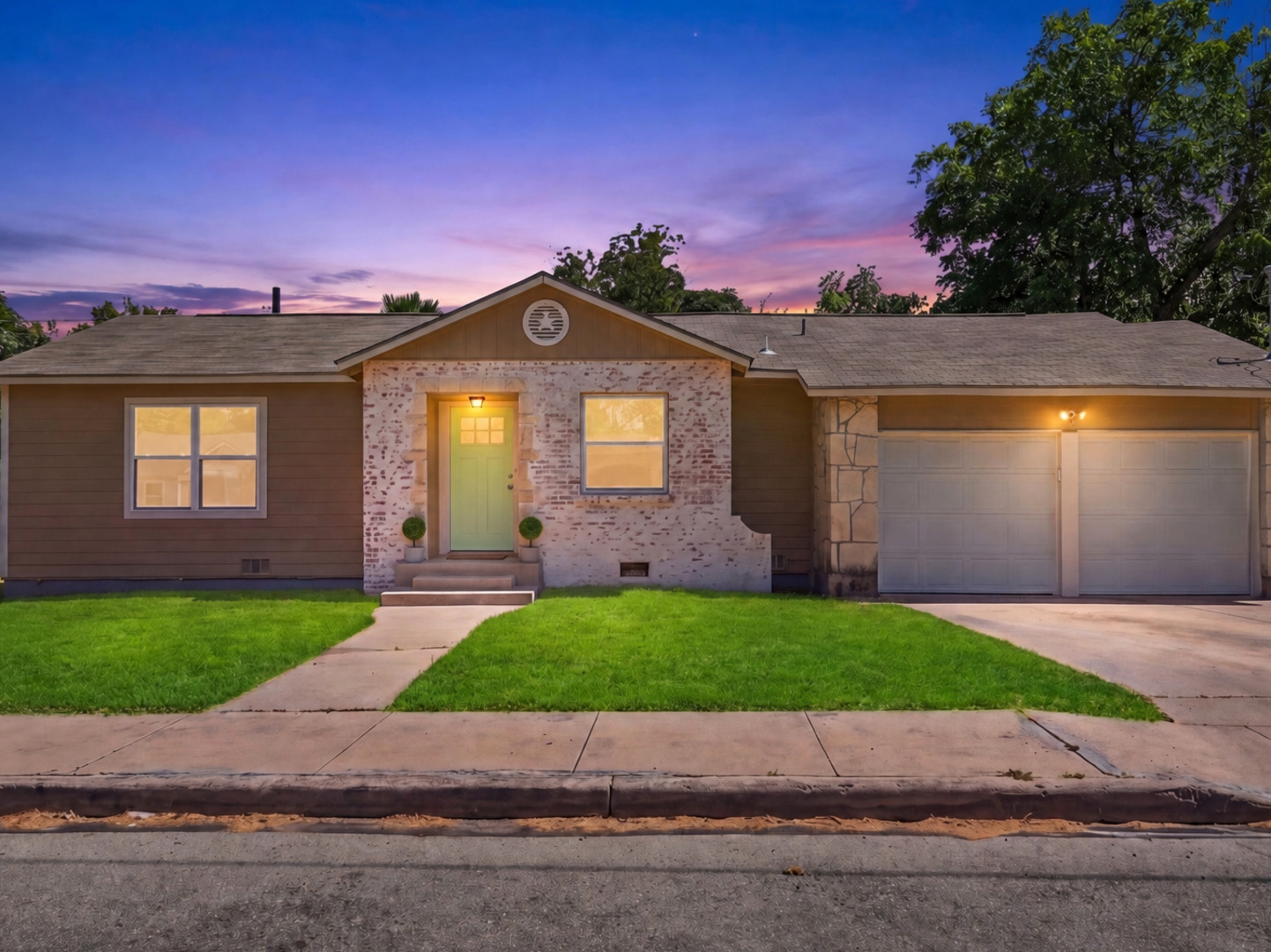 2020 Fresno Street San Antonio TX 78201