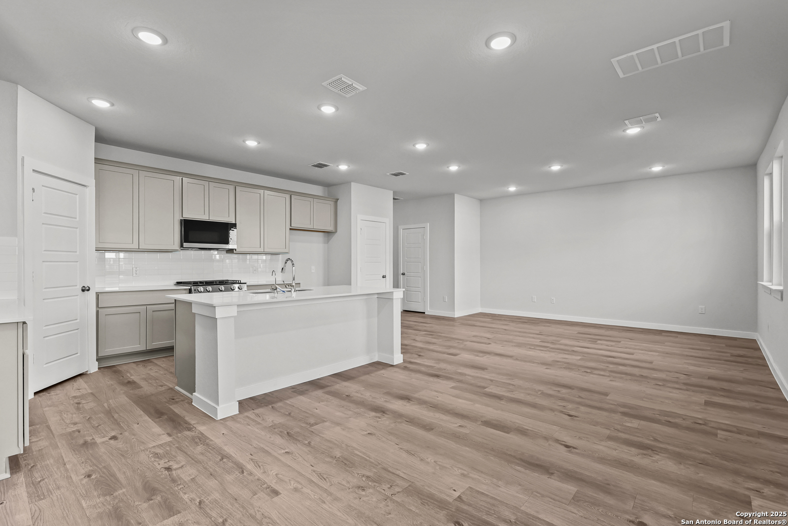 6571 Bufflehead Bend Leon Valley TX 78240