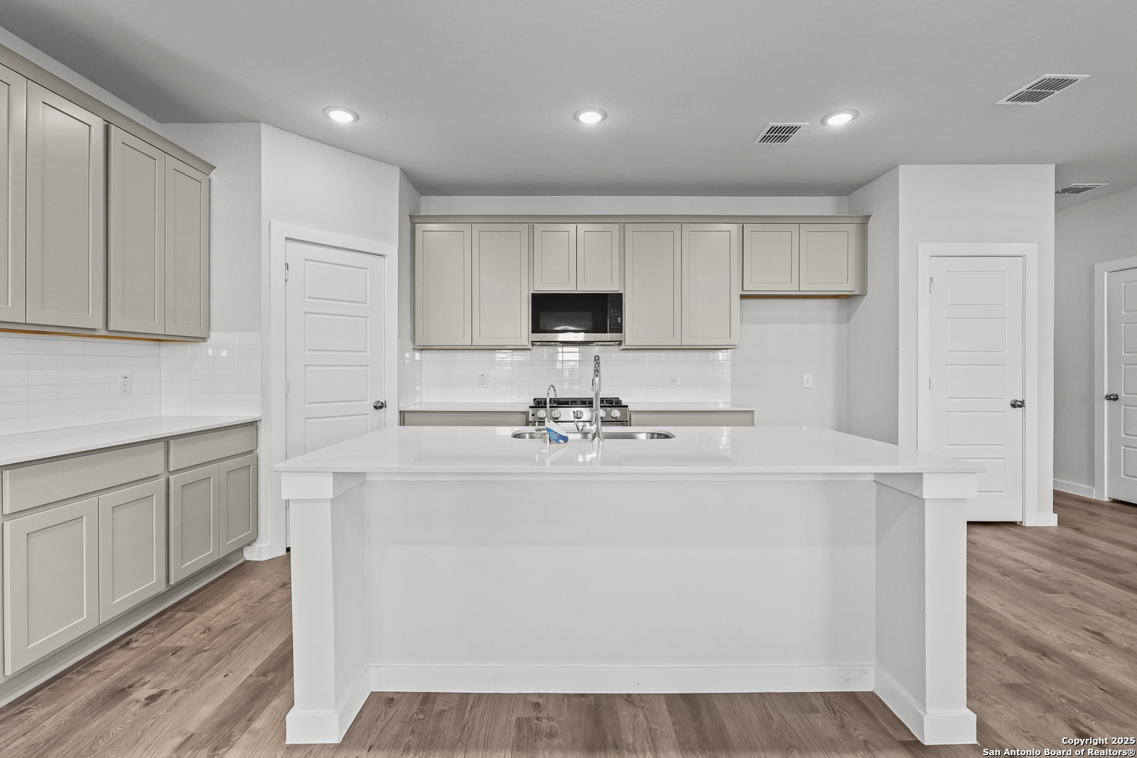 6571 Bufflehead Bend Leon Valley TX 78240