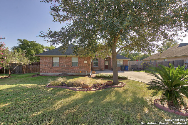1041 Loma Verde Drive New Braunfels TX 78130