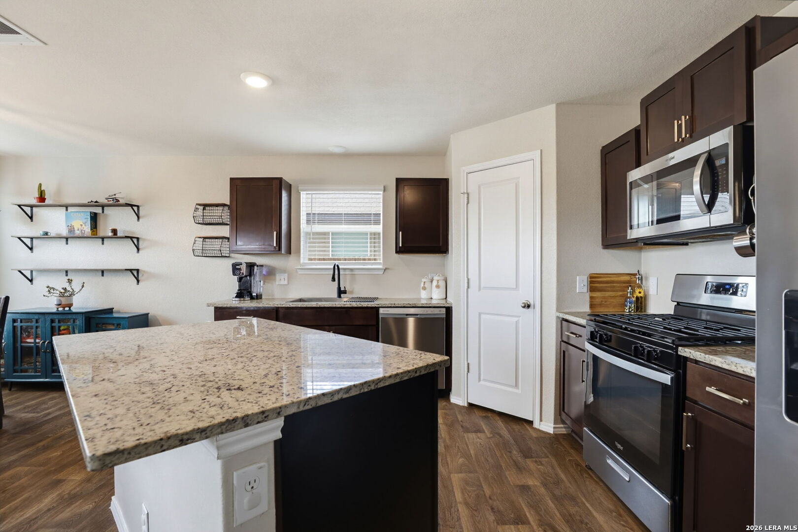 6614 Vivaldi Isle San Antonio TX 78252