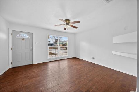 131 Westmont San Antonio TX 78227
