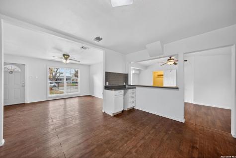 131 Westmont San Antonio TX 78227