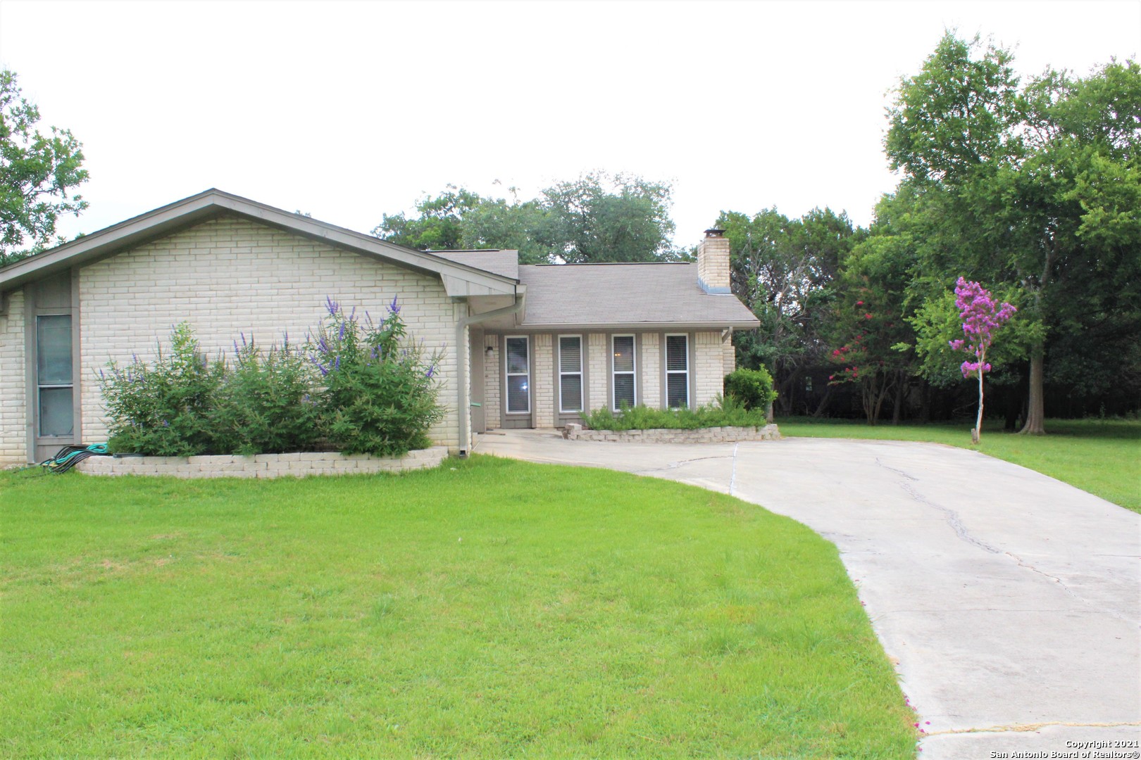 125 Secluded Oaks Lane Kerrville TX 78028