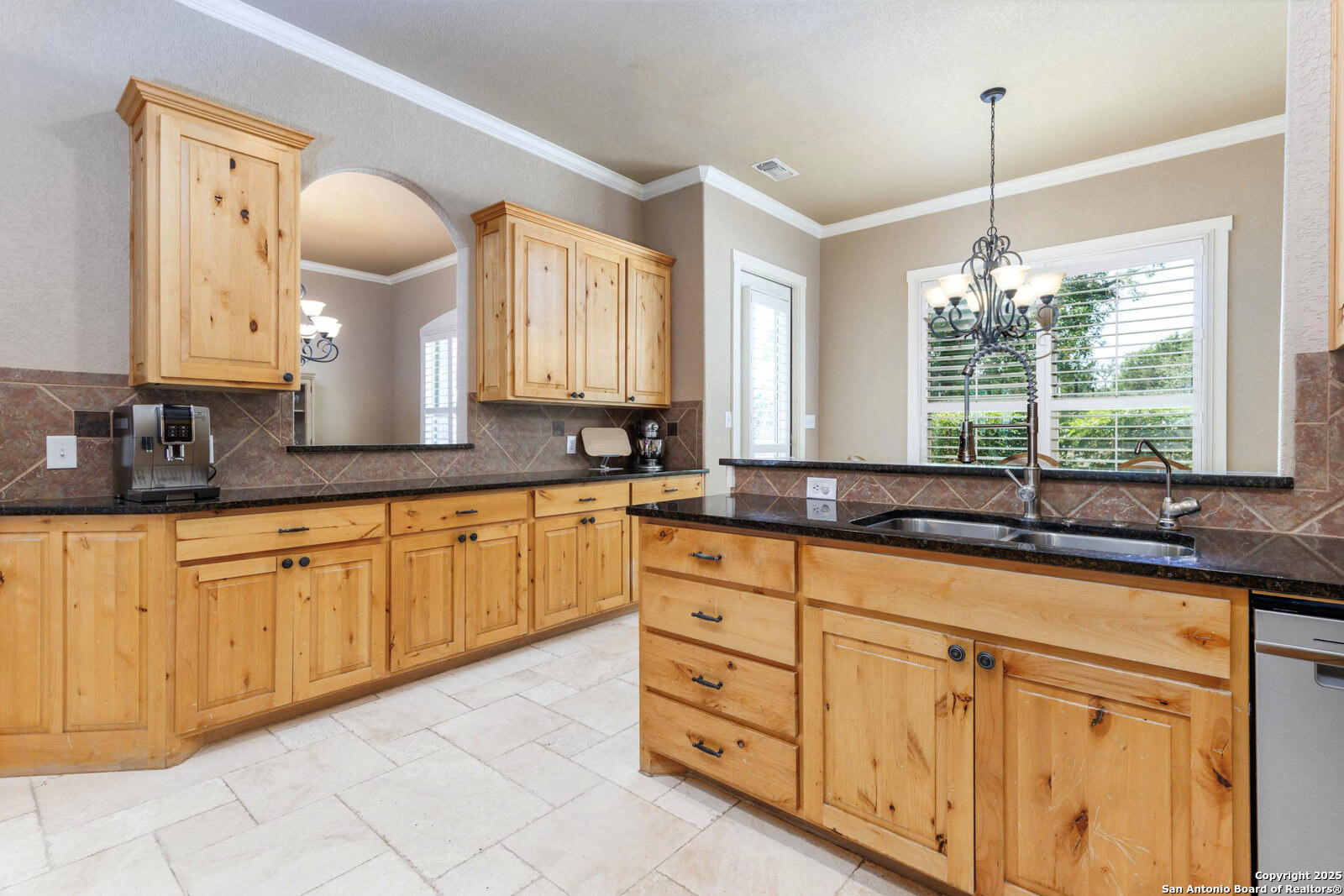 102 Summer Glen Boerne TX 78006