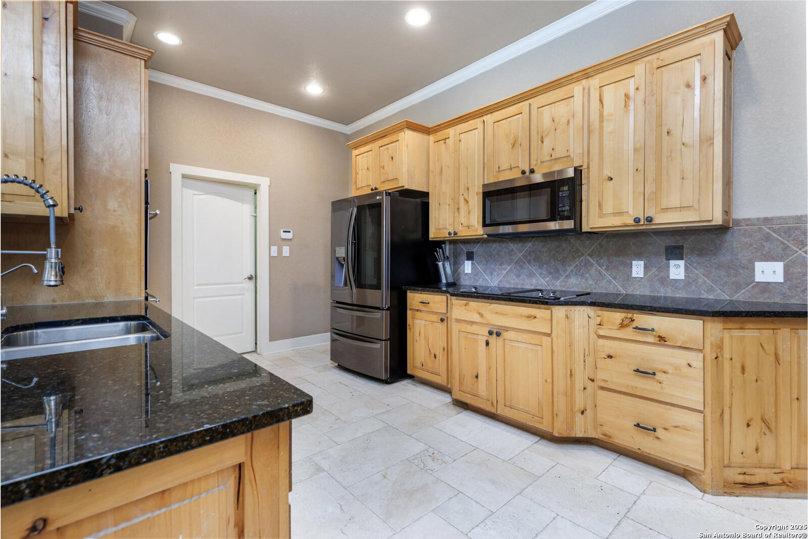 102 Summer Glen Boerne TX 78006