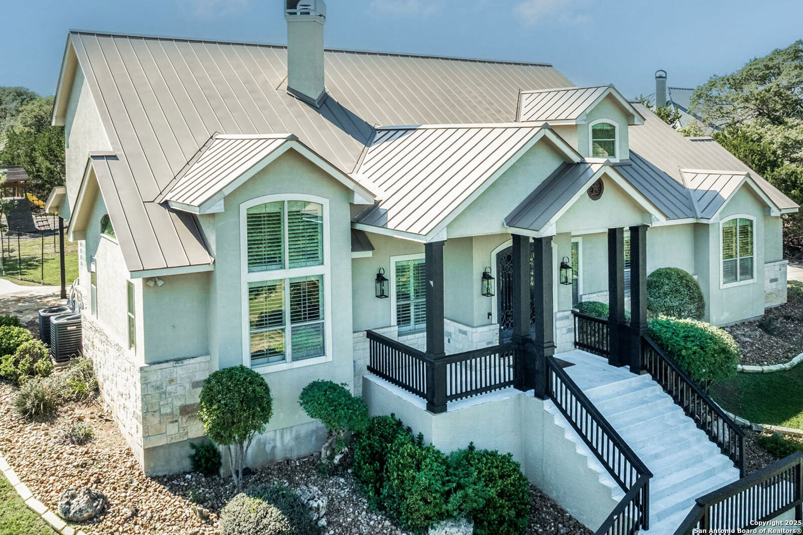 102 Summer Glen Boerne TX 78006