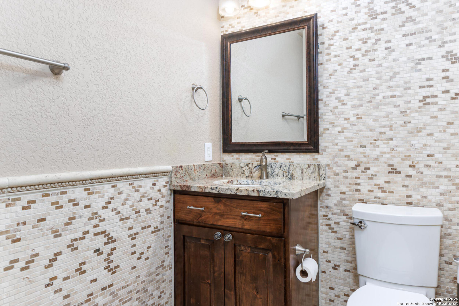 102 Summer Glen Boerne TX 78006