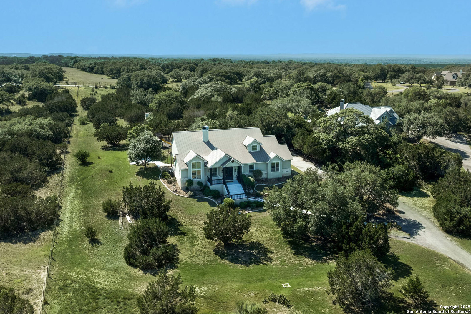 102 Summer Glen Boerne TX 78006