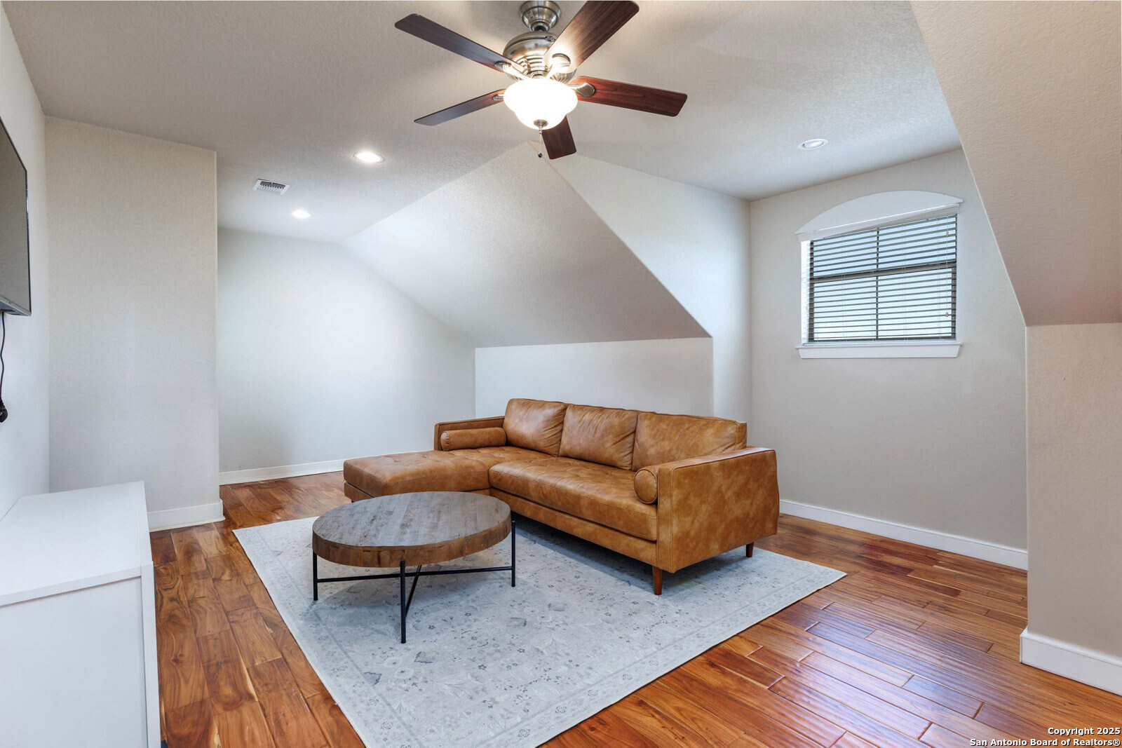 102 Summer Glen Boerne TX 78006