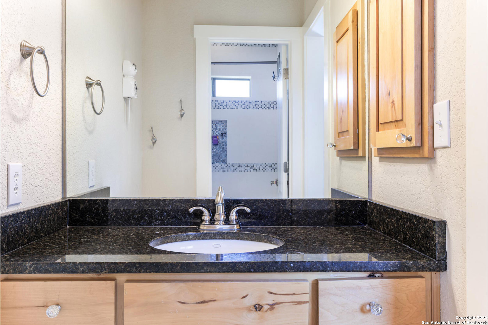 102 Summer Glen Boerne TX 78006