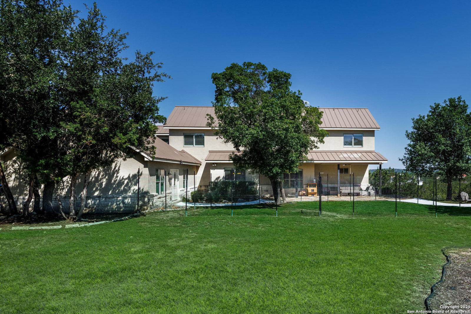 102 Summer Glen Boerne TX 78006