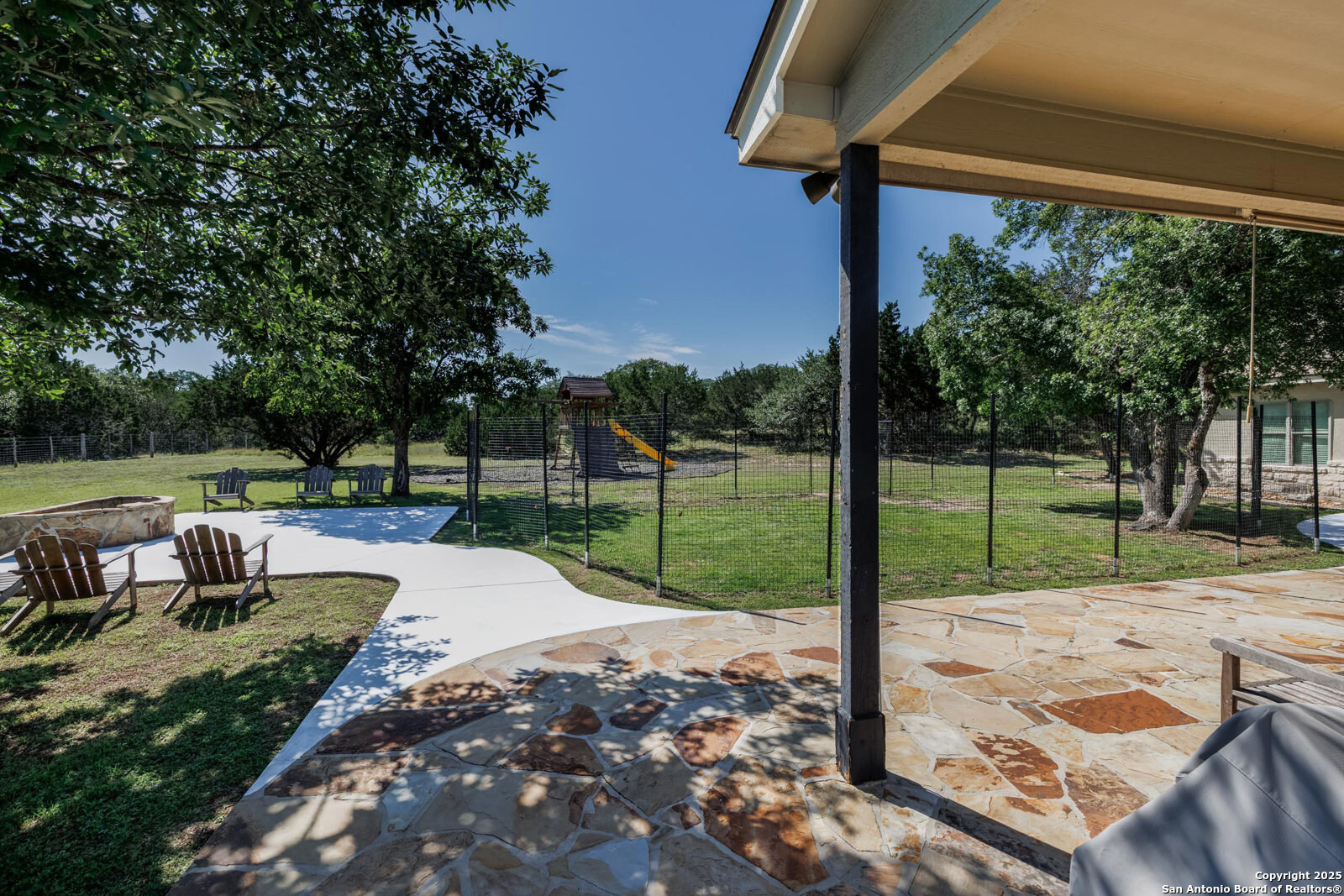 102 Summer Glen Boerne TX 78006