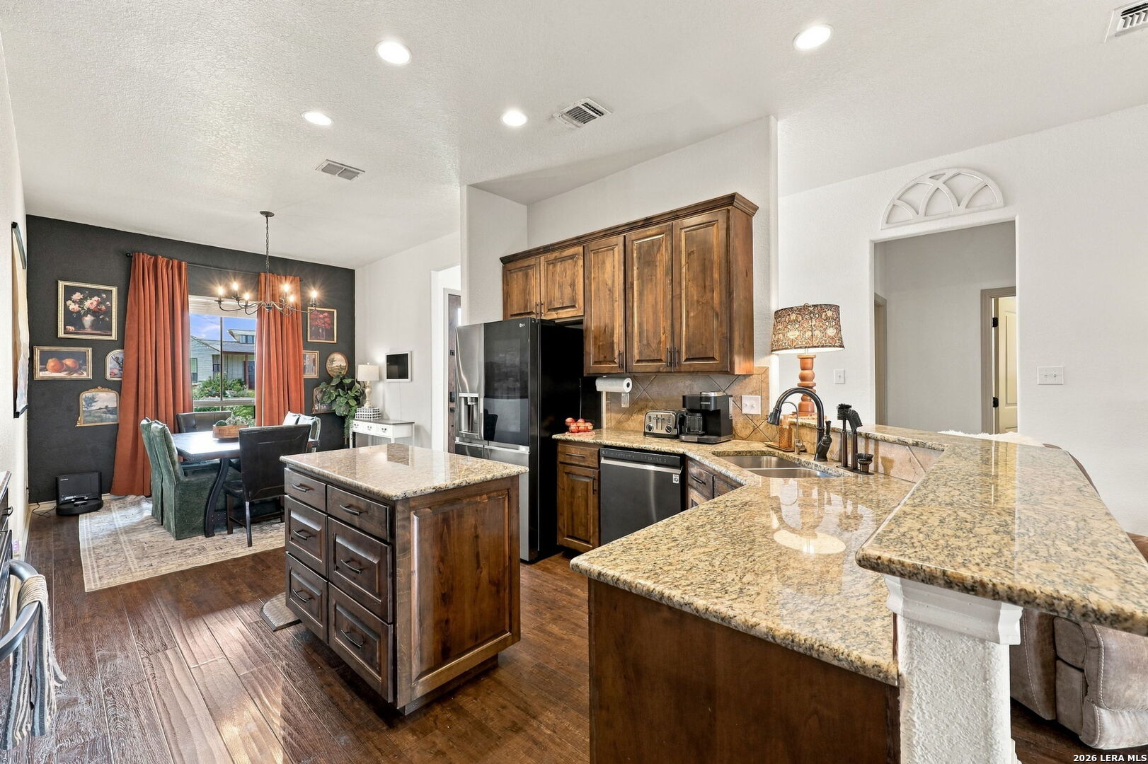 108 Park Heights Poth TX 78147