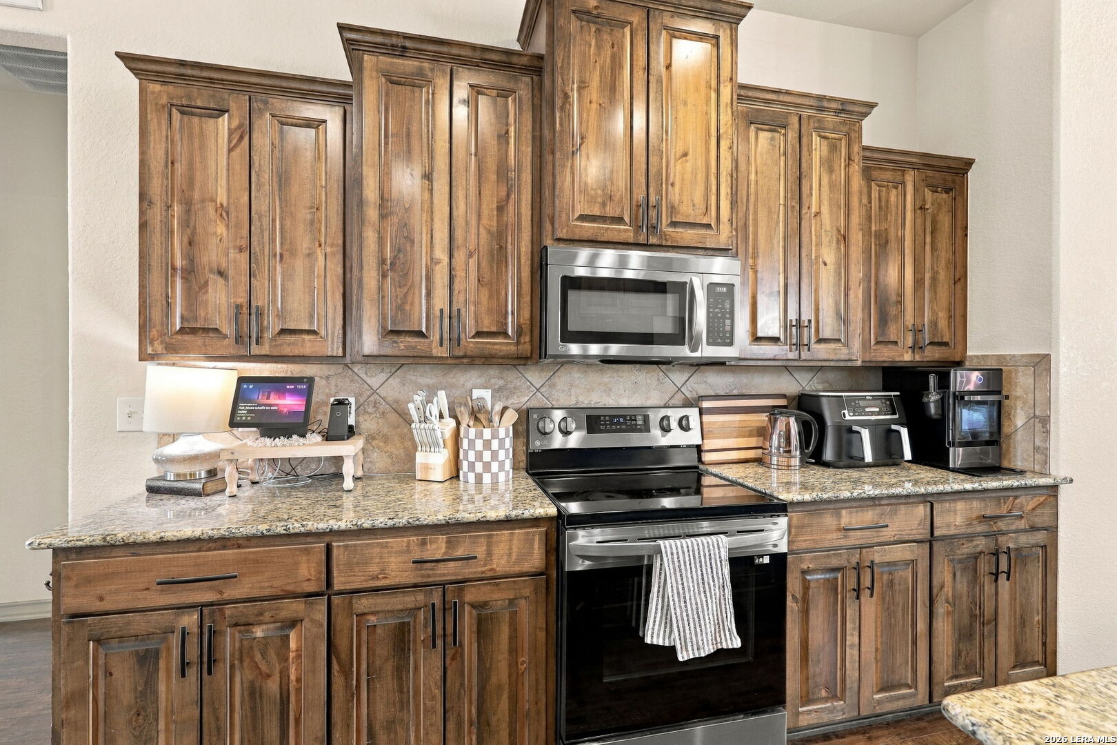 108 Park Heights Poth TX 78147